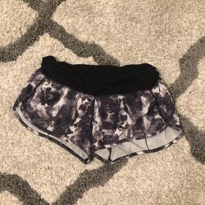 lululemon shorts size 8